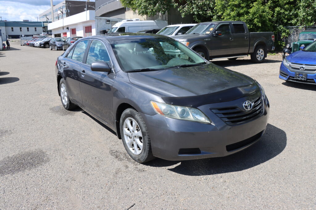 2007 Toyota Camry CE – Sedan | 2.4L 4-Cylinder | Reliable Classic
