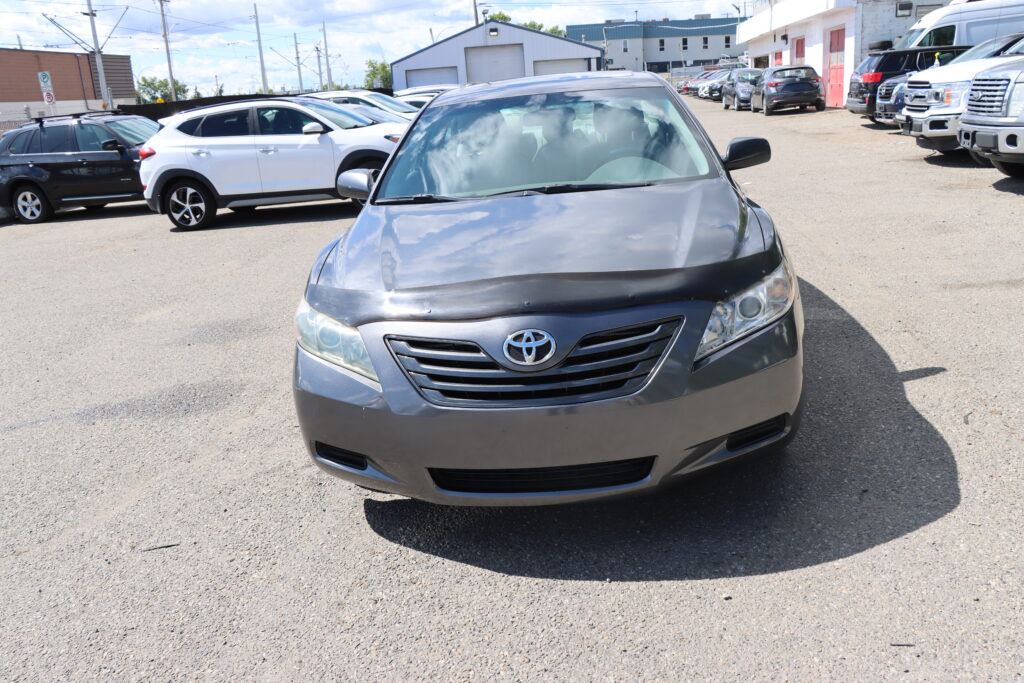 2007 Toyota Camry CE – Sedan | 2.4L 4-Cylinder | Reliable Classic