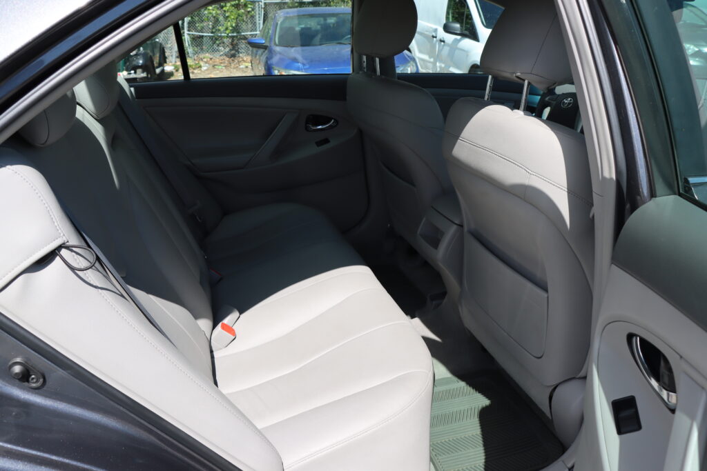 2007 Toyota Camry CE – Sedan | 2.4L 4-Cylinder | Reliable Classic